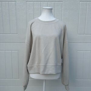 Lululemon Casual Cream Sweatshirt